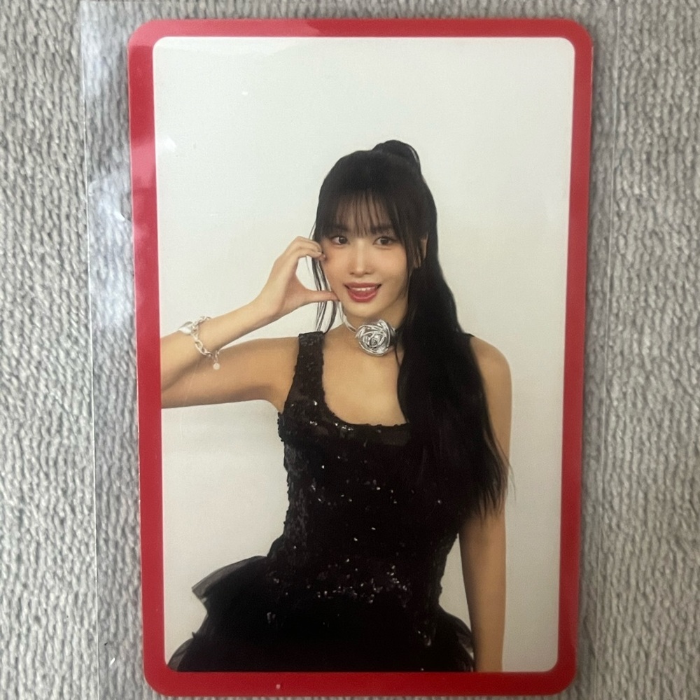 Twice Momo - Strategy Step 1 POB Photocard